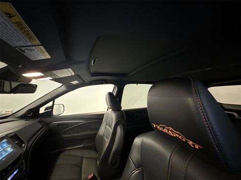 Used 2022 Honda Passport TrailSport image 16