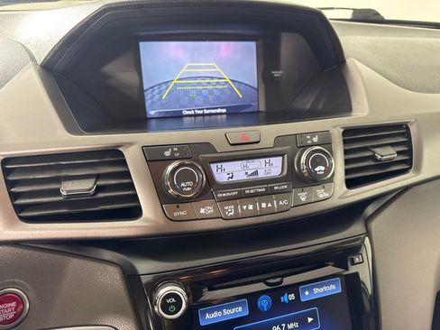Used 2014 Honda Odyssey EX-L image 18