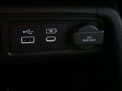 Certified 2025 Honda Pilot Touring image 29