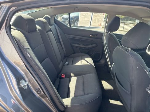 Used 2022 Nissan Altima 2.5 SV FWD image 18