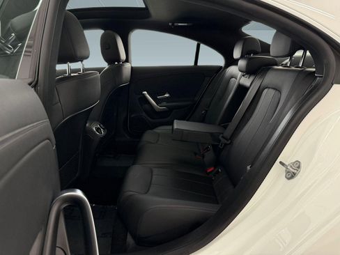 Used 2022 Mercedes-Benz CLA 250 image 12