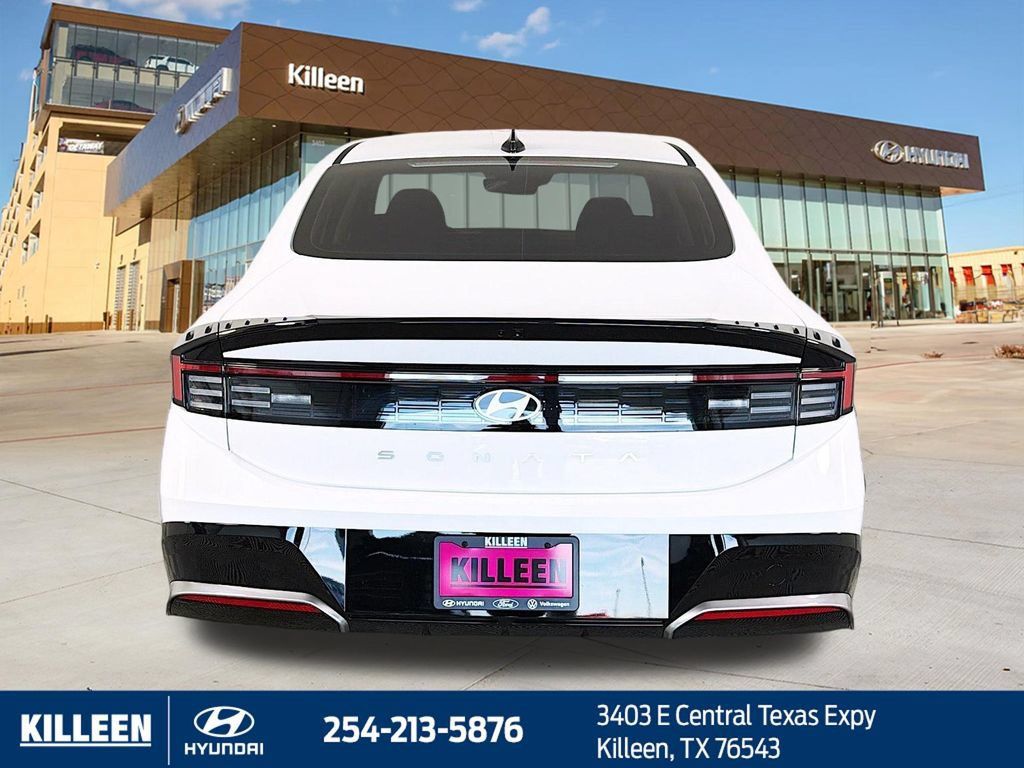 Used 2026 Hyundai Sonata SEL FWD image 8