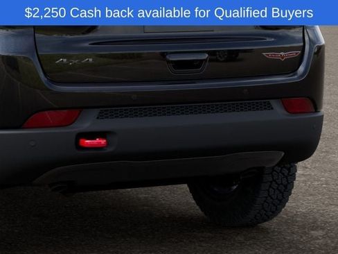 New 2026 Jeep Compass Trailhawk w/ Sun, Sound & Navigation Group AWD/4WD image 15