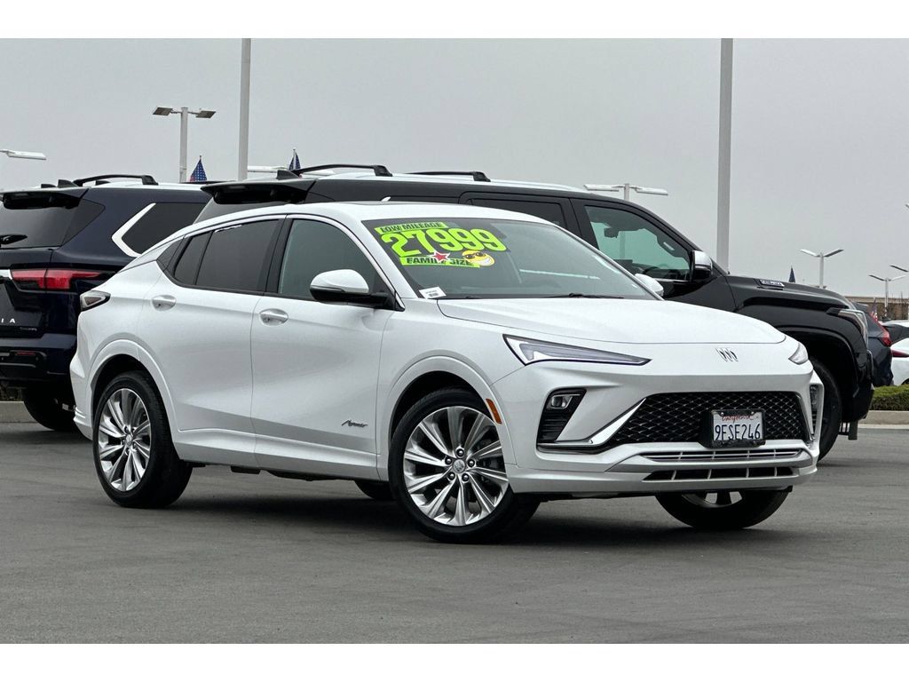 Used 2024 Buick Envista Avenir FWD image 2