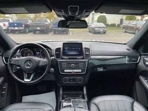 Used 2019 Mercedes-Benz GLS 450 4MATIC image 34