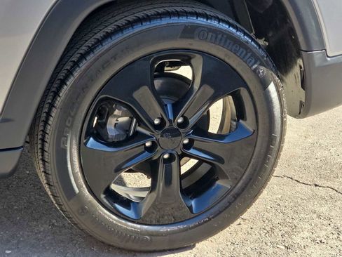 Used 2019 Jeep Compass Altitude image 12