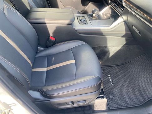 Certified 2025 MAZDA CX-70 Plug-In Hybrid w/ Premium Plus image 8