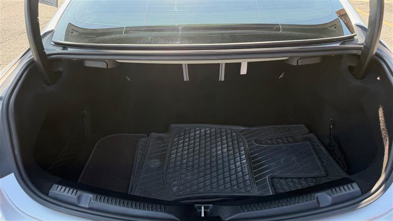 Used 2018 Mercedes-Benz E 400 Coupe image 12