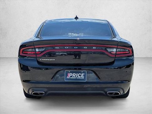 Used 2023 Dodge Charger SXT RWD image 6