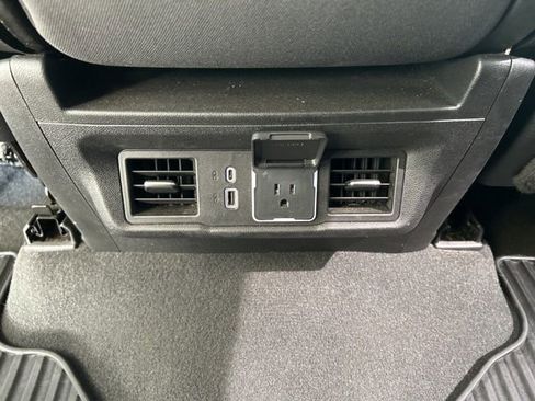 Used 2023 GMC Sierra 1500 Elevation image 12