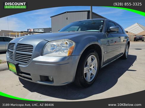 Used 2006 Dodge Magnum SXT image 1