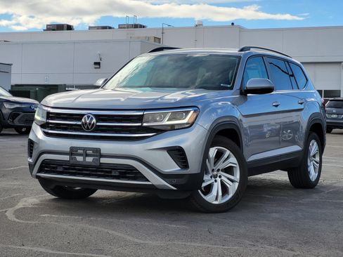 Used 2022 Volkswagen Atlas SE w/ Panoramic Sunroof Package image 11