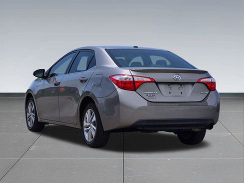 Used 2016 Toyota Corolla LE Premium FWD image 4