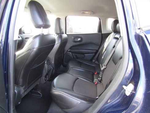 Used 2021 Jeep Compass Latitude image 12