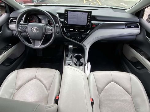 Used 2024 Toyota Camry XSE image 9