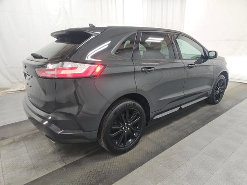 Used 2021 Ford Edge ST-Line w/ Cold Weather Package image 13