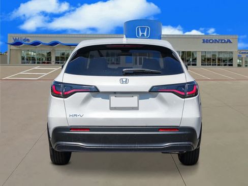 New 2026 Honda HR-V LX image 3