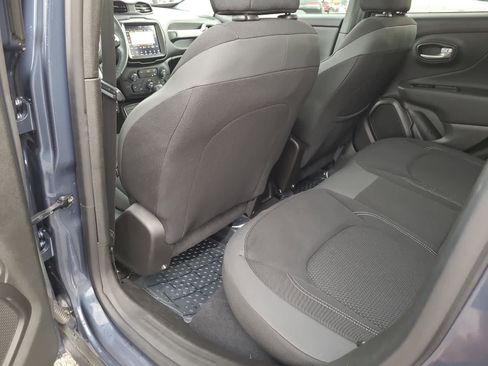 Certified 2023 Jeep Renegade Altitude w/ Sun/Sound Group image 20