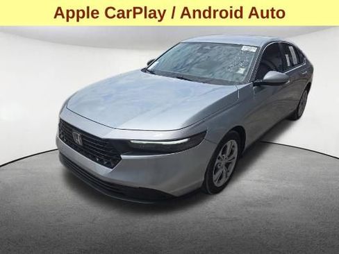 Used 2025 Honda Accord LX image 4