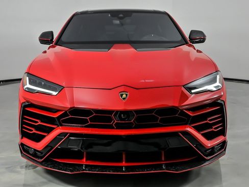 Used 2021 Lamborghini Urus image 5