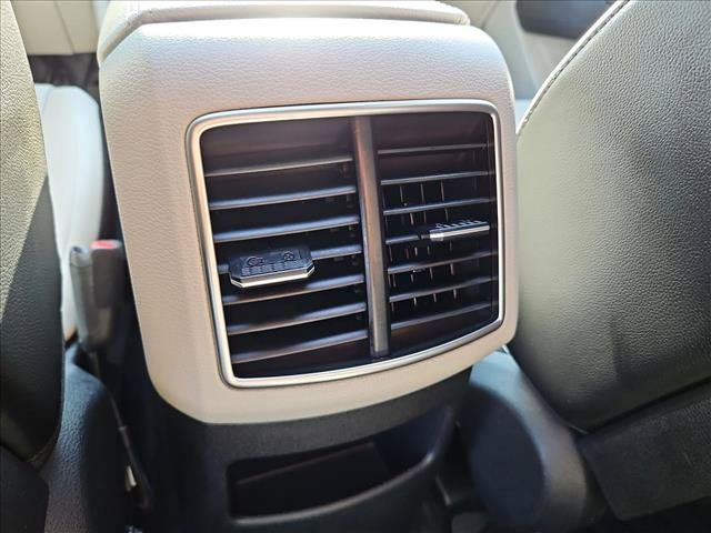 Used 2026 Kia Sportage EX w/ EX Panorama Roof Package FWD image 17