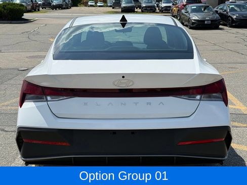 Certified 2024 Hyundai Elantra SEL FWD image 5