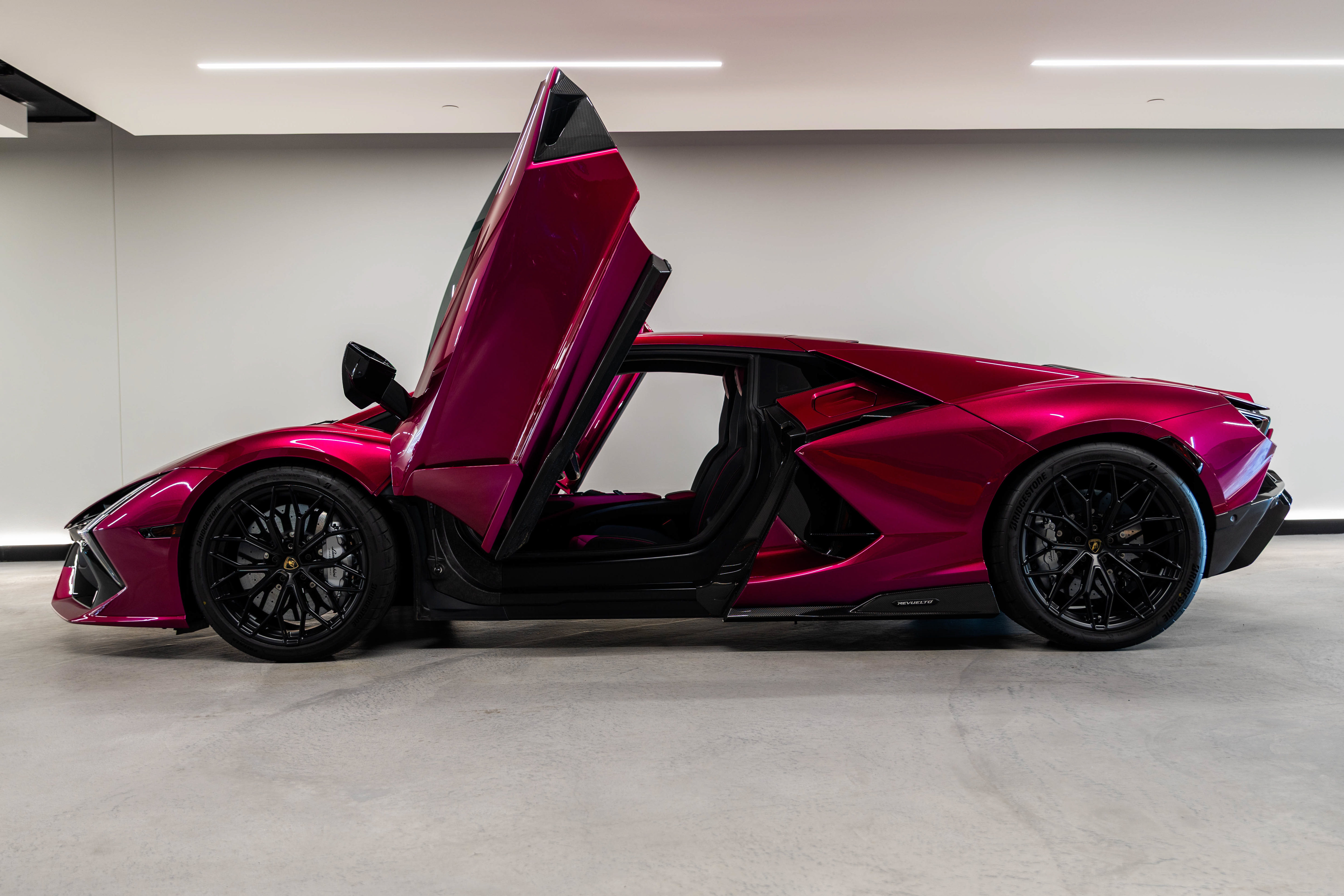 Used 2026 Lamborghini Revuelto AWD/4WD image 43