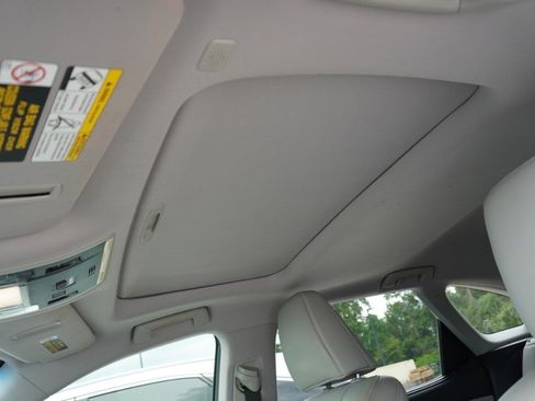 Used 2019 Lexus RX 350L Luxury FWD image 13