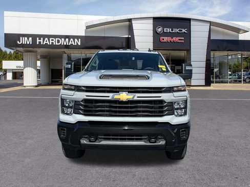 Certified 2024 Chevrolet Silverado 2500 Custom w/ Custom Value Package image 2