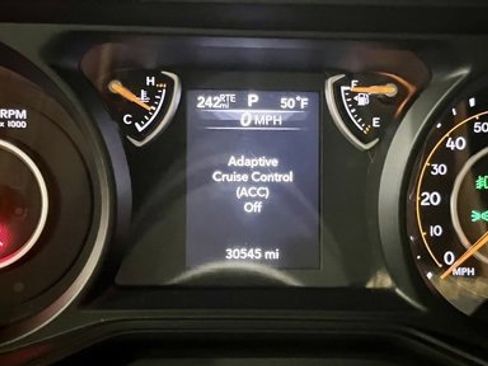 Used 2024 Jeep Wrangler Sport S image 19