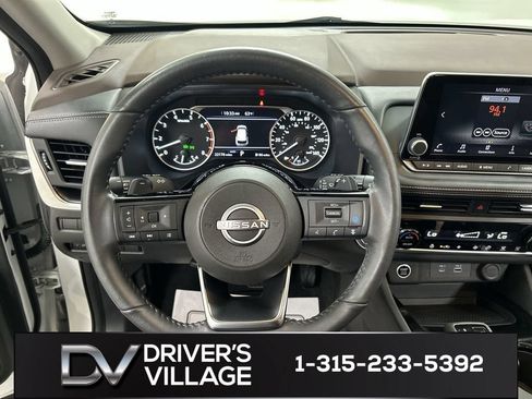 Used 2023 Nissan Rogue SV w/ SV Premium B Package AWD/4WD image 4