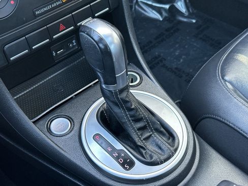 Used 2016 Volkswagen Beetle R-Line SEL image 23