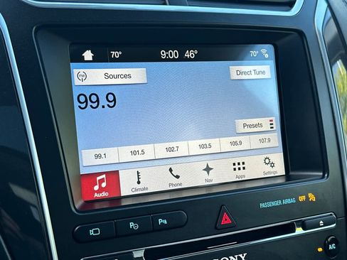 Used 2017 Ford Explorer Platinum image 20