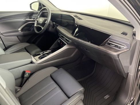 New 2025 Audi Q5 Premium Plus image 12