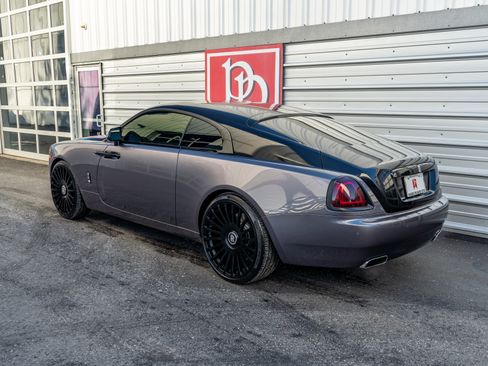 Used 2016 Rolls-Royce Wraith image 55