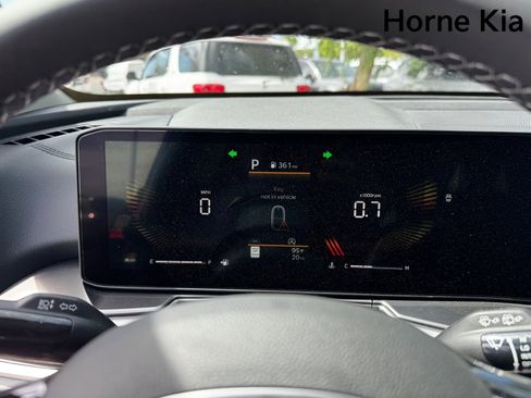 New 2025 Kia Sorento S w/ Panoramic Sunroof Package image 15