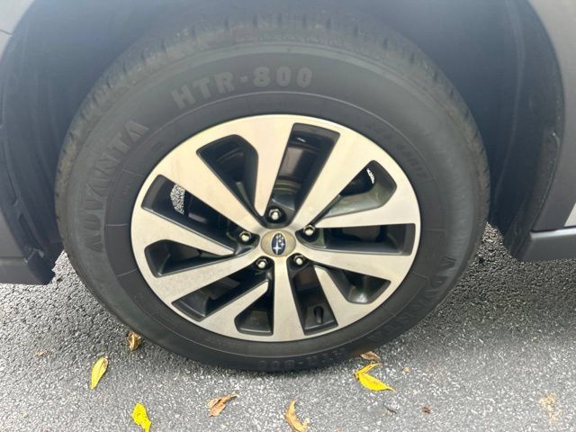 Used 2021 Subaru Outback Premium w/ Popular Package #1 AWD/4WD image 11