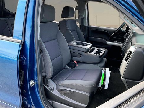 Used 2018 Chevrolet Silverado 1500 LT image 7