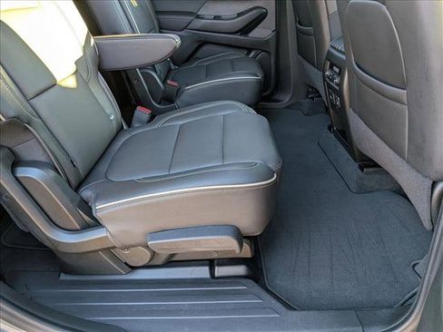 Certified 2023 Chevrolet Traverse Premier w/ Redline Edition image 19