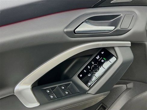 New 2025 Audi Q5 2.0T Premium Plus image 17
