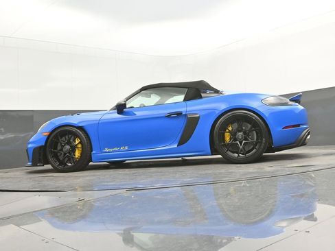 Certified 2025 Porsche 718 Boxster Spyder RS image 31