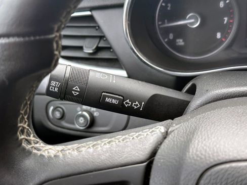 Certified 2022 Buick Encore Preferred image 21