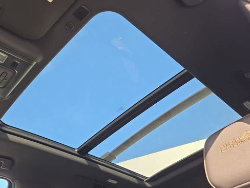 Used 2023 Chevrolet Tahoe High Country image 15