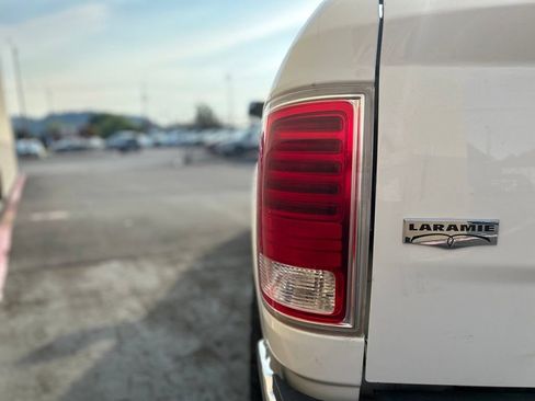 Used 2016 RAM 1500 Laramie AWD/4WD image 8