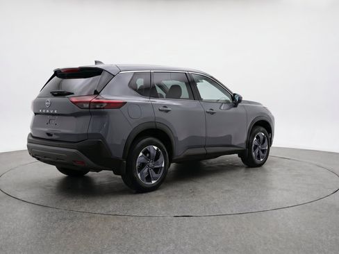 Used 2025 Nissan Rogue SV FWD image 9
