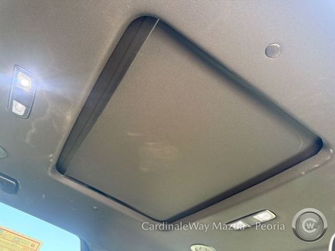 Used 2024 Buick Enclave Avenir w/ Avenir Technology Package image 31