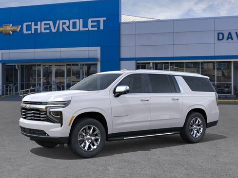 New 2025 Chevrolet Suburban Premier image 2