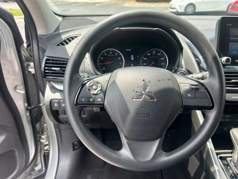 Used 2024 Mitsubishi Eclipse Cross LE AWD/4WD image 19