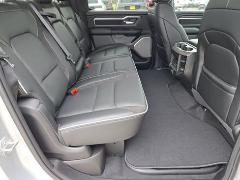 New 2026 RAM 1500 Laramie AWD/4WD image 19