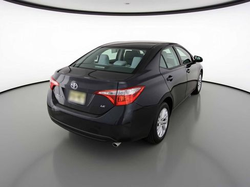 Used 2018 Toyota Corolla LE image 6